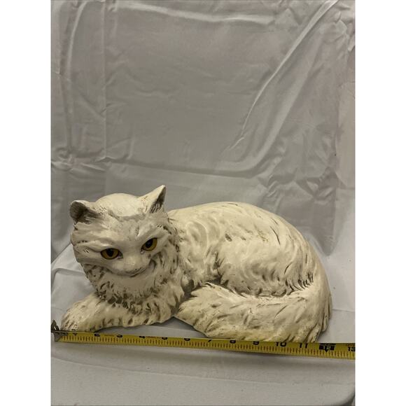Universal Statuary White Cat Persian Figurine Life Sized Yellow Eyes Homco 1147 - Picture 6 of 7